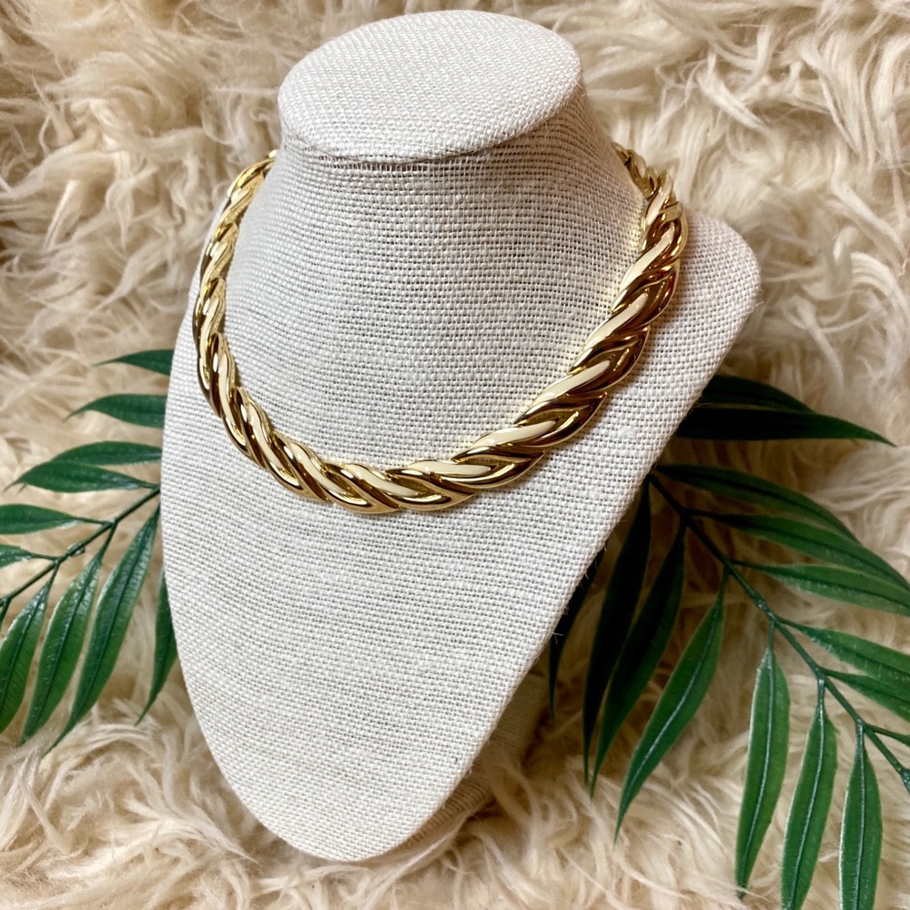 Vintage Chunky Gold/Creme Necklace